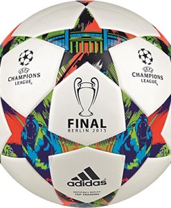 adidas-Fussball-Champions-League-Finale-15-Top-Training-0